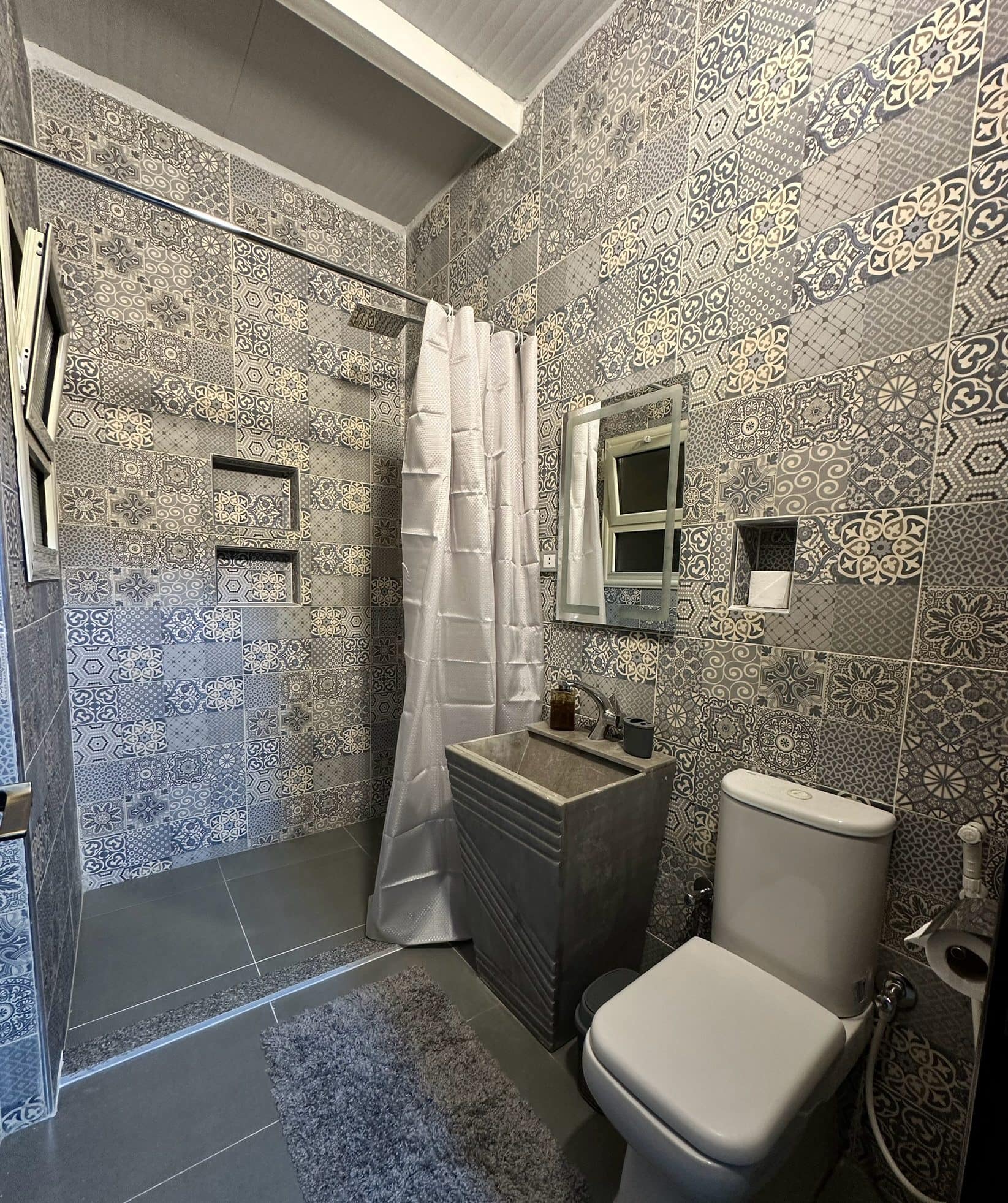 Lotus Room MGH Bathroom 3