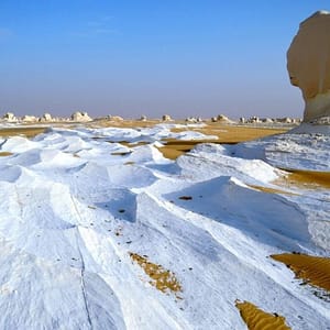 3-Day White Desert Safari Tour from Cairo – Bahariya Oasis & Camping Experience